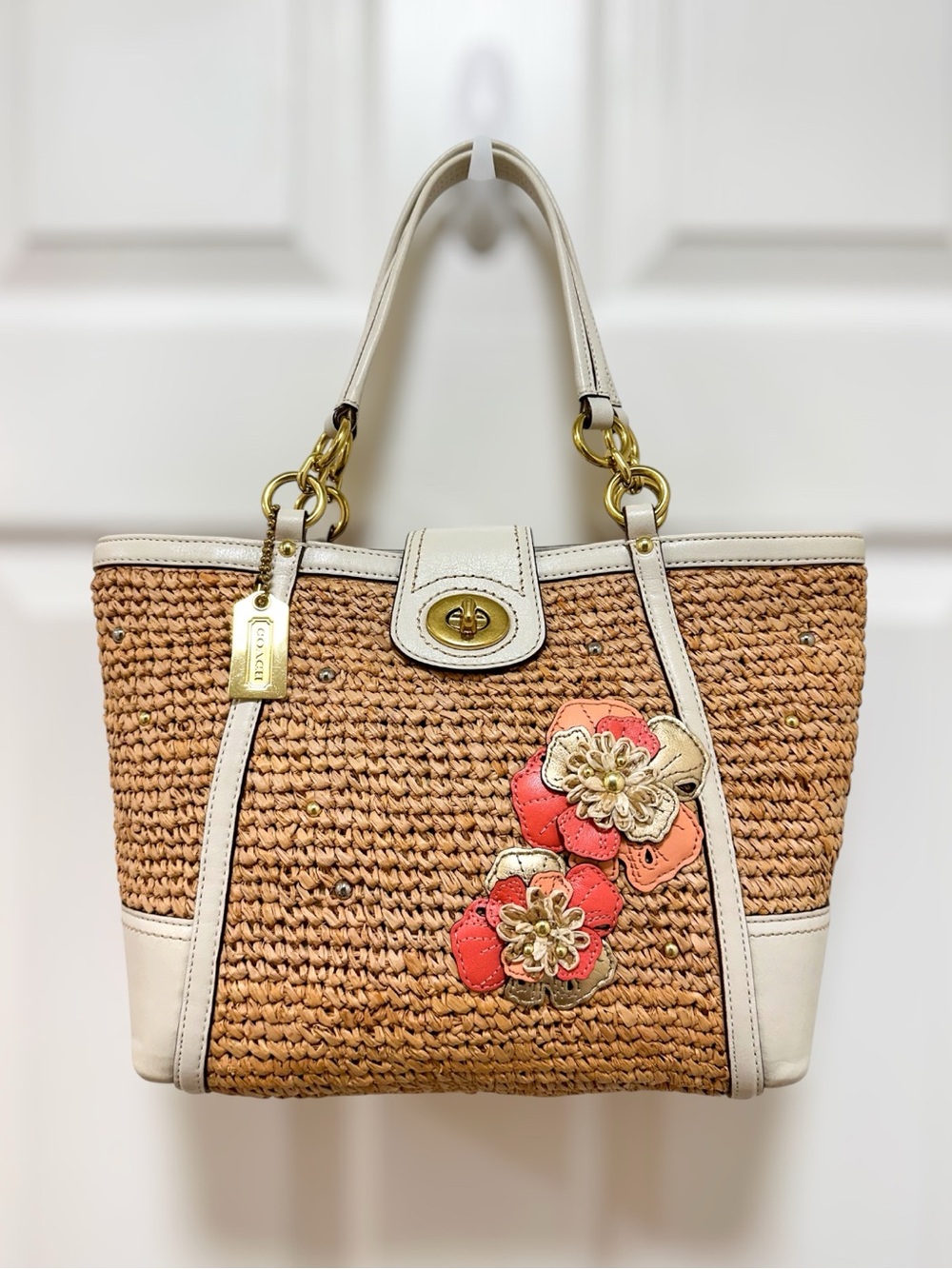 Coach Hamptons Straw‎ Tote Bag Tea Rose Ivory Leather Turnlock